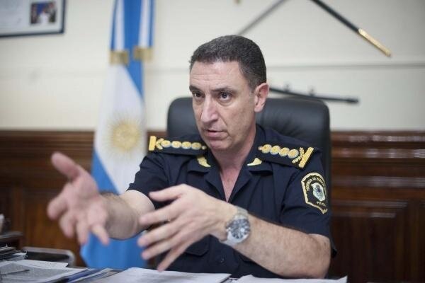 Vidal espera pruebas de las acusaciones de Carri�